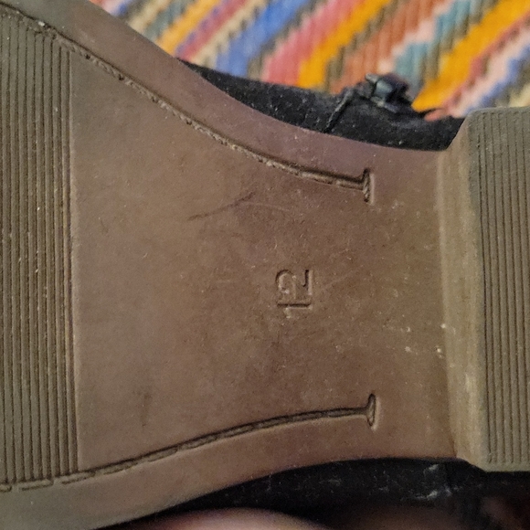 Black faux suede ankle boots - Picture 4 of 4